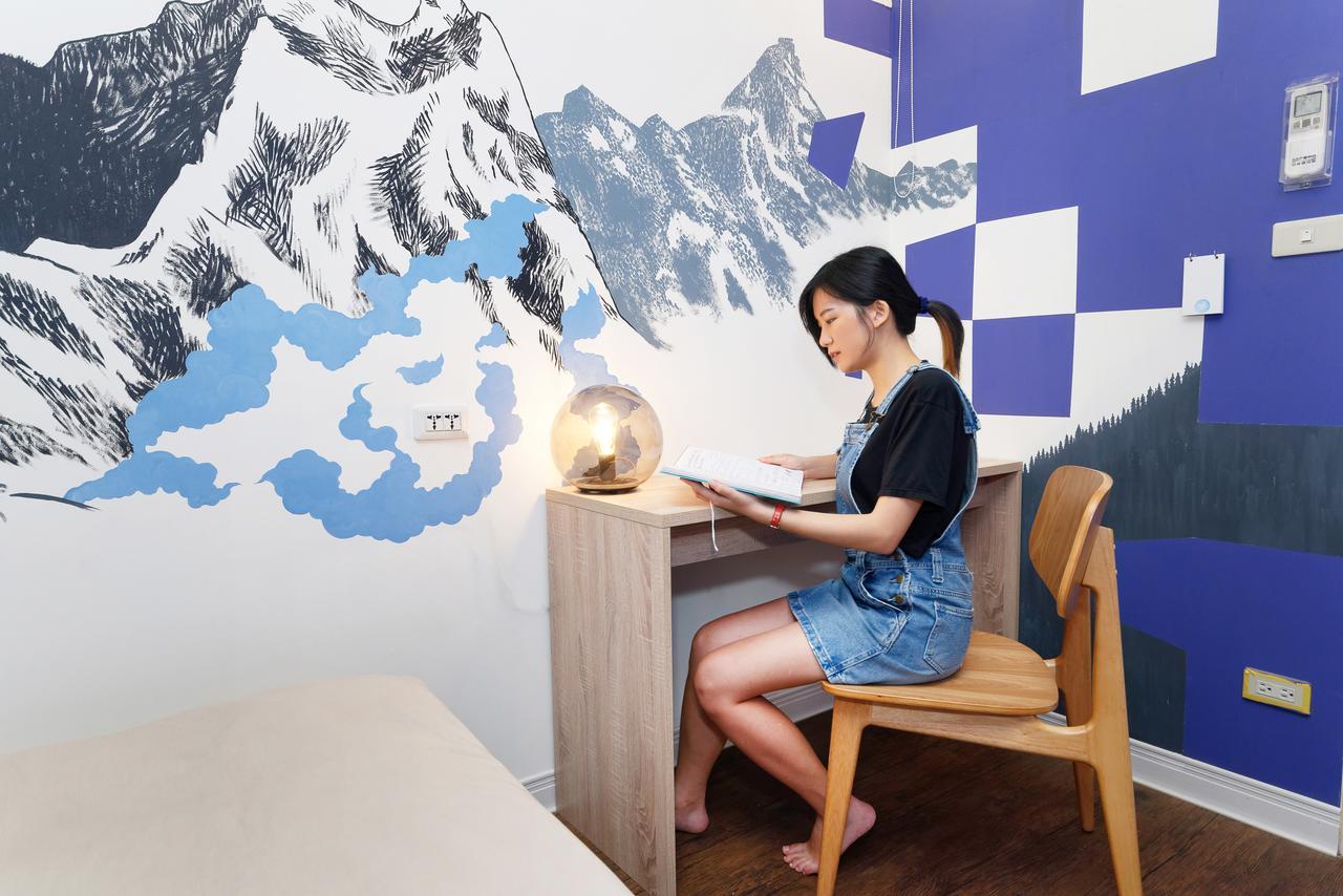 Flip Flop Hostel - Main Station Taipei Esterno foto