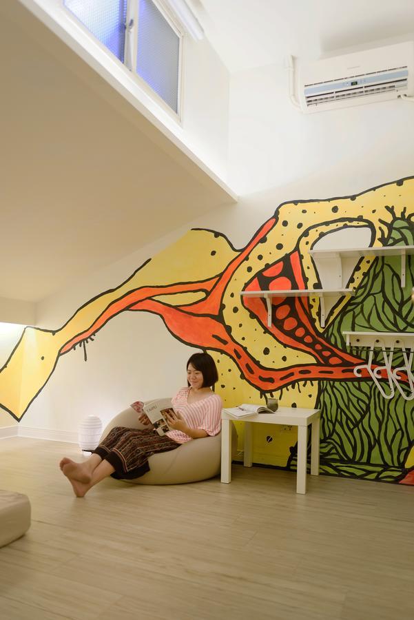 Flip Flop Hostel - Main Station Taipei Esterno foto