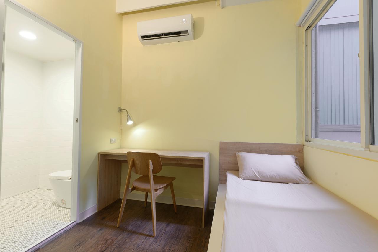 Flip Flop Hostel - Main Station Taipei Esterno foto
